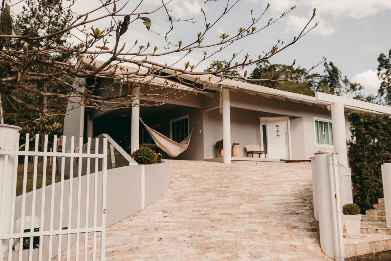 Casa Confortavel Em Local Tranquilo. Rodeio Eksteriør billede